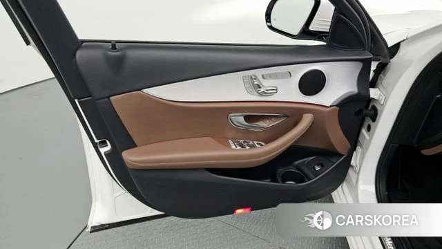 Mercedes-Benz E-Class W213 id 4396439 из Кореи 16