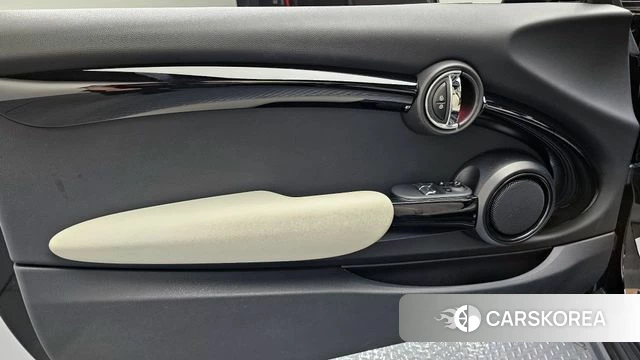 Mini Cooper S id 4284057 из Кореи 16