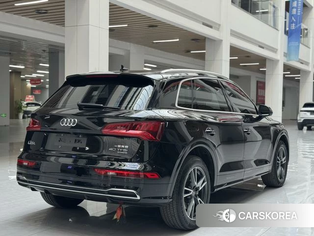 Audi Q5L id 4276207 из Китая 16