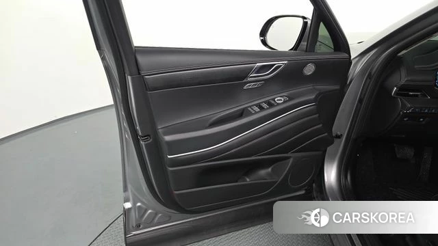 Genesis GV80 id 4292560 из Кореи 16