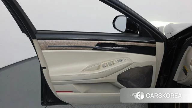 Genesis G90 id 4855911 из Кореи 16