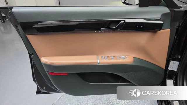 Hyundai Grandeur Hybrid (GN7) id 4871435 из Кореи 16