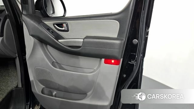 Hyundai The New Grand Starex id 4633292 из Кореи 16