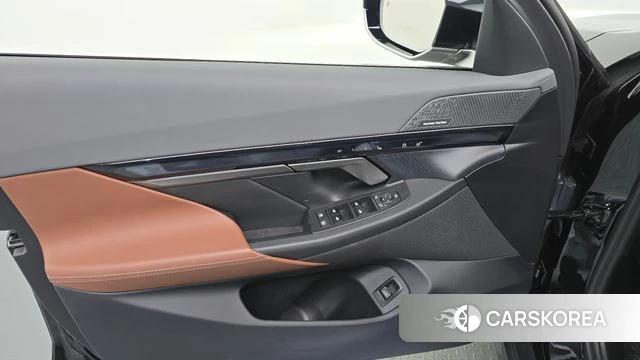 BMW 5 Series (G60) id 4528078 из Кореи 16