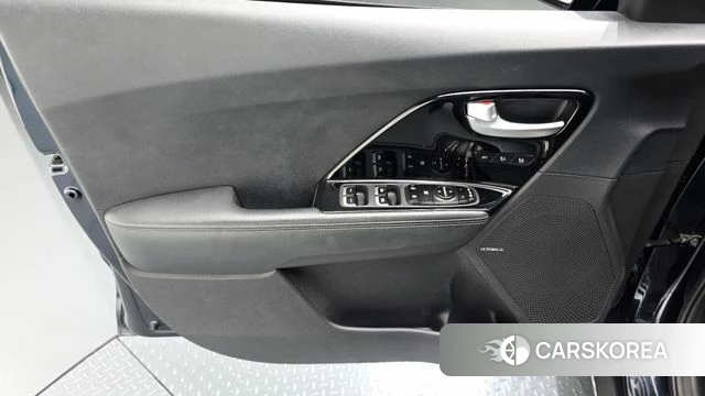 Kia Niro id 4770849 из Кореи 16