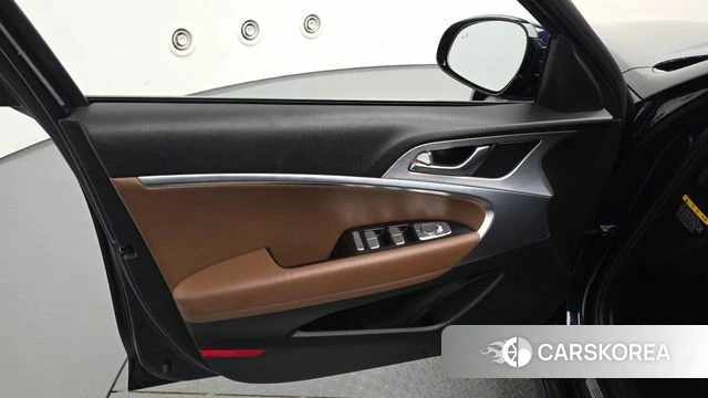 Genesis G70 id 4837316 из Кореи 16