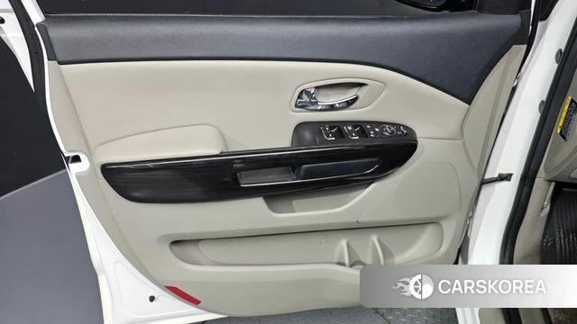 Kia The New Carnival id 4742211 из Кореи 16