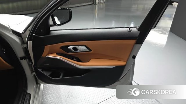 BMW 3 Series (G20) id 4571613 из Кореи 16