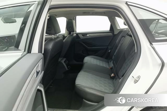 Volkswagen Sagitar id 4329100 из Китая 16