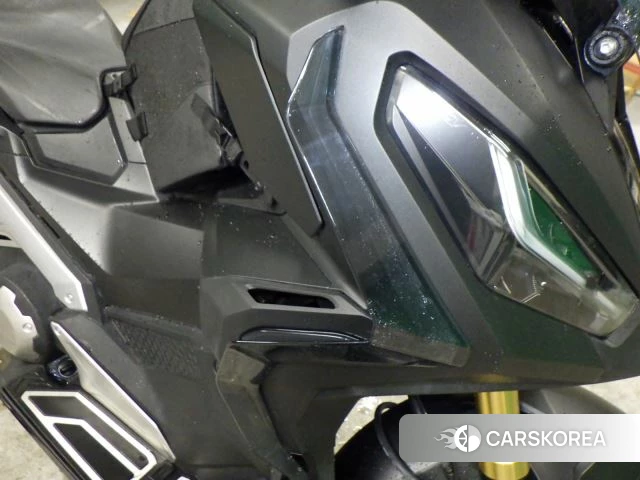 Honda X-ADV 750 id 3949937 из Японии 16