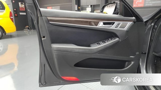 Genesis G80 id 4417328 из Кореи 16