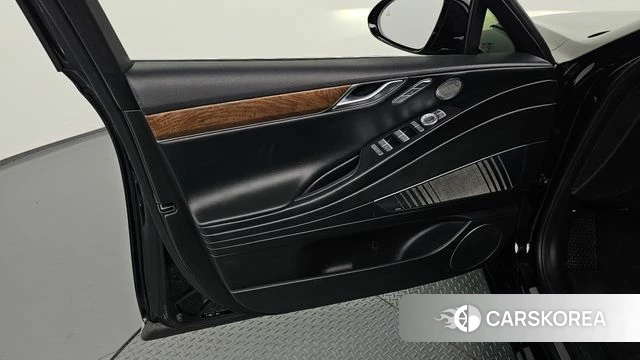 Genesis Electrified G80 (RG3) id 4881309 из Кореи 16