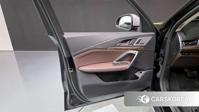 BMW iX1 (U11) id 4280203 из Кореи 16
