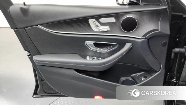 Mercedes-Benz E-Class W213 id 4774937 из Кореи 16