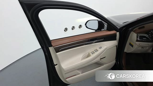 Genesis G90 id 4693170 из Кореи 16