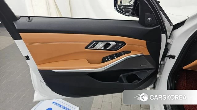 BMW 3 Series (G20) id 4482776 из Кореи 16
