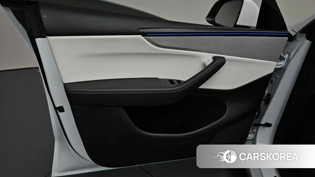 Tesla Model Y id 4571137 из Кореи 16
