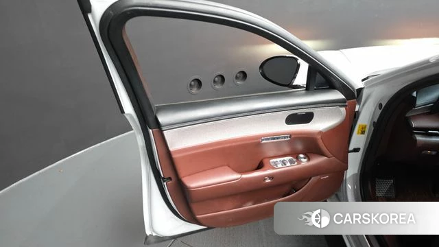 Genesis G90 (RS4) id 4711796 из Кореи 16
