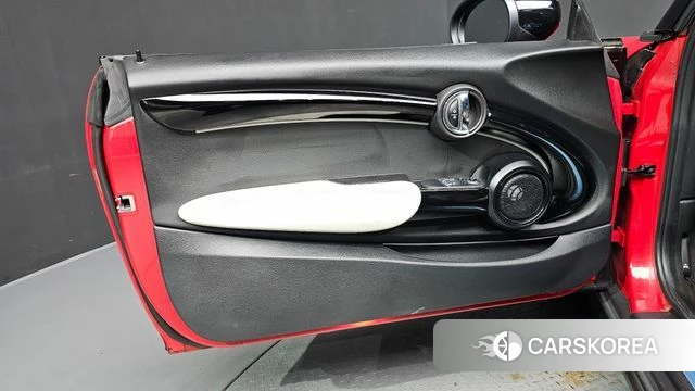 Mini Cooper S id 4835314 из Кореи 16