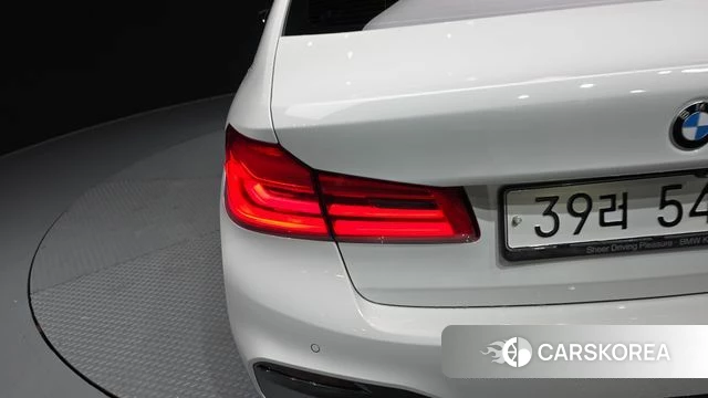 BMW 5 Series (G30) id 4351379 из Кореи 16