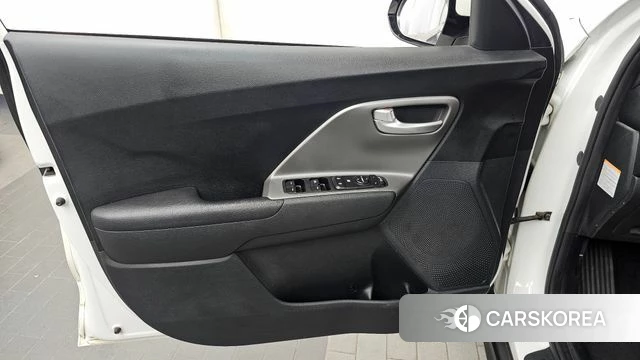 Kia Niro Plus id 4692305 из Кореи 16