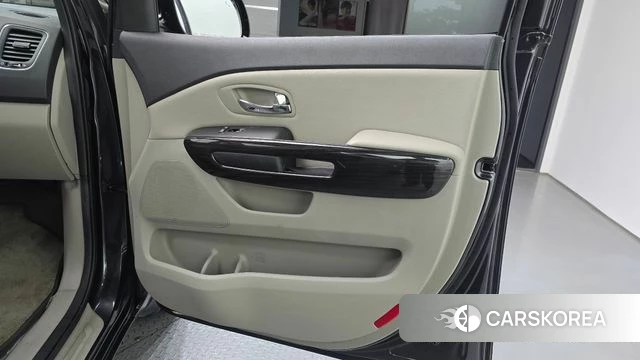 Kia The New Carnival id 4502170 из Кореи 16