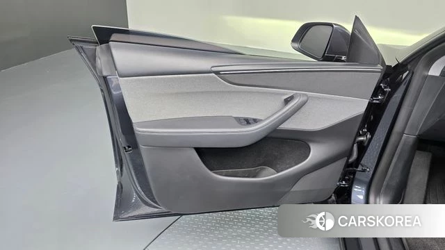Tesla Model Y id 4847369 из Кореи 16