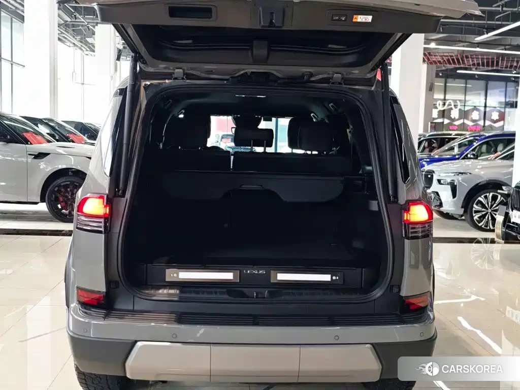 Lexus GX id 4679693 из Китая 16