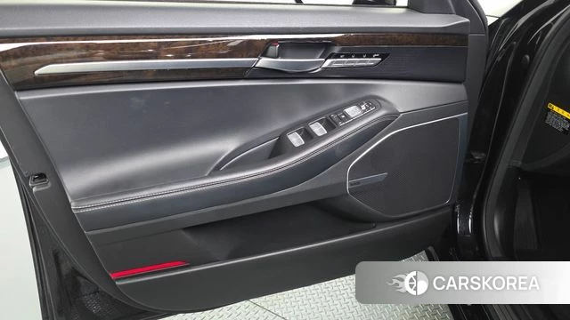 Genesis G90 id 4698730 из Кореи 16