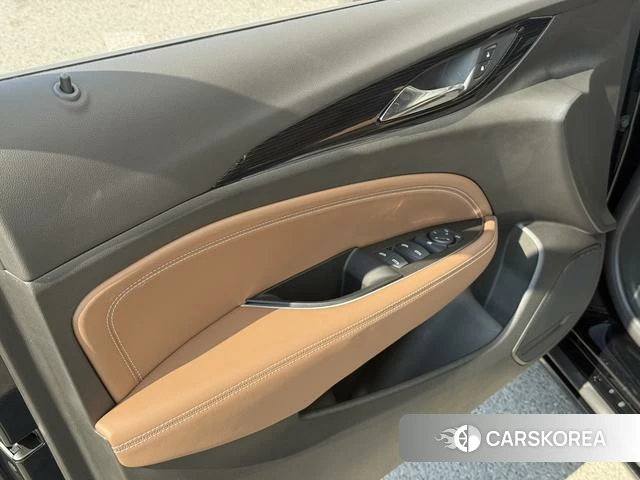 Buick Regal id 3920807 из Китая 16