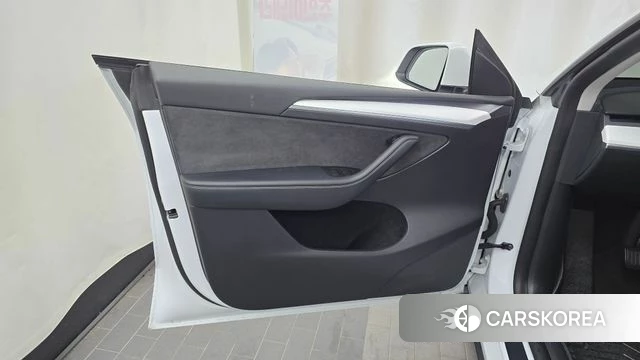 Tesla Model Y id 4863249 из Кореи 16