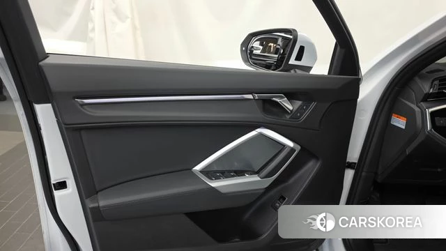 Audi Q3 (F3) id 4943355 из Кореи 16