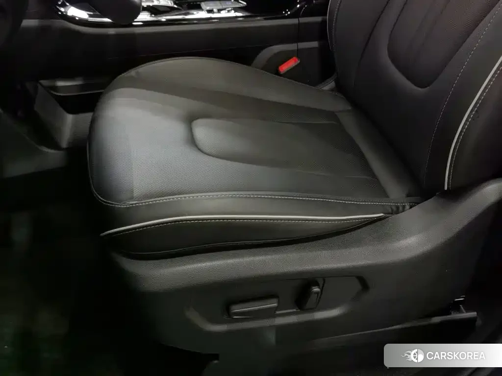 Hyundai Custo id 4606959 из Китая 16