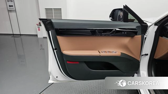 Hyundai Grandeur Hybrid (GN7) id 4280466 из Кореи 16