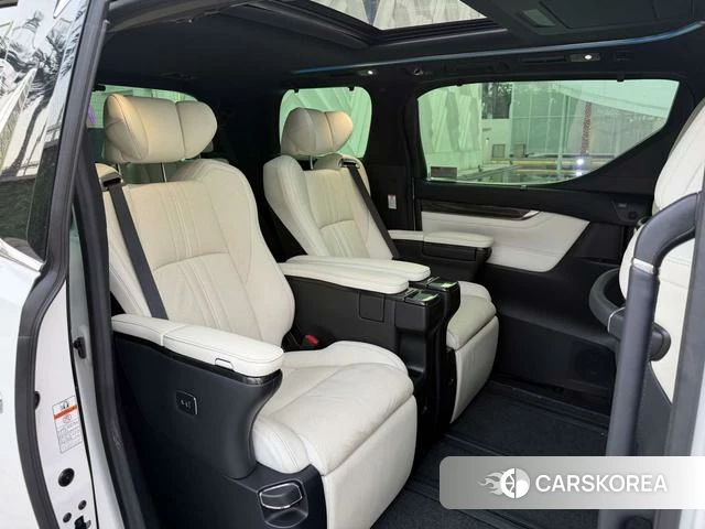 Lexus LM id 4307770 из Китая 16