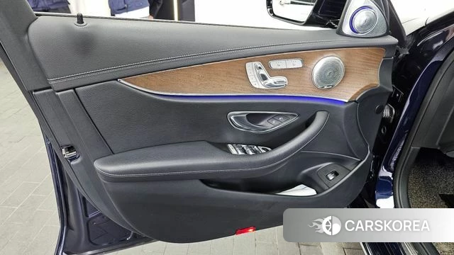 Mercedes-Benz E-Class W213 id 4721680 из Кореи 16