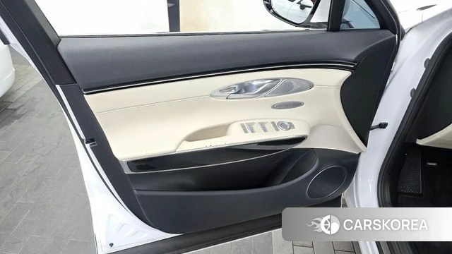 Genesis GV70 id 4637110 из Кореи 16