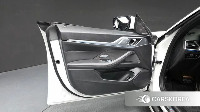 BMW i4 id 4442171 из Кореи 16