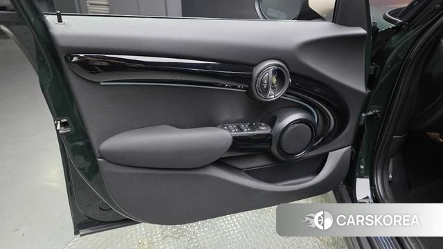 Mini Cooper S id 4409098 из Кореи 16