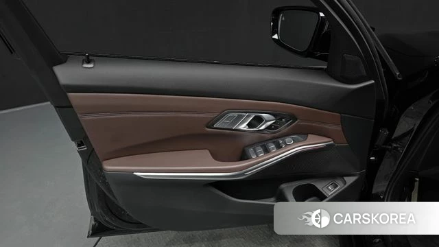 BMW 3 Series (G20) id 4613730 из Кореи 16