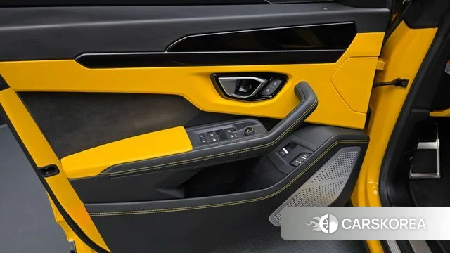 Lamborghini Urus id 4580468 из Кореи 16