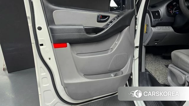 Hyundai The New Grand Starex id 4620500 из Кореи 16