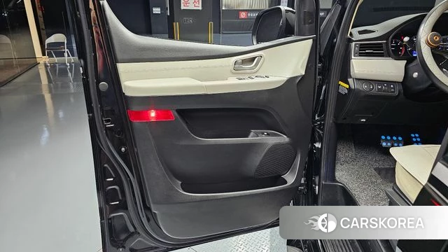 Hyundai The New Grand Starex id 4776305 из Кореи 16