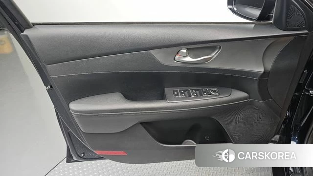 Kia Come New K3 id 4722424 из Кореи 16
