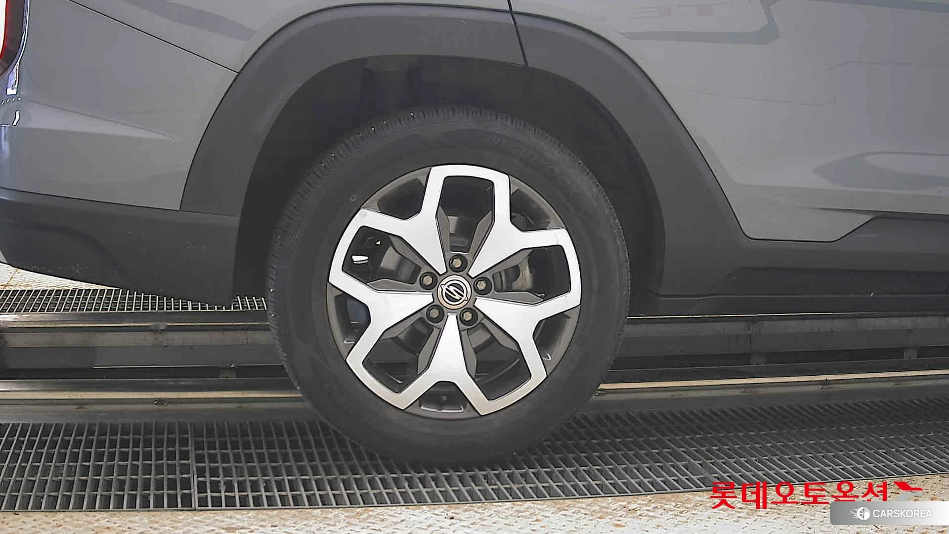 SsangYong Torres id 4902608 из Кореи 16