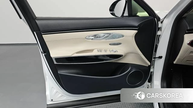 Genesis GV70 id 4231885 из Кореи 16