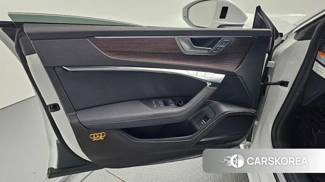 Audi A7 (4K) id 4524258 из Кореи 16