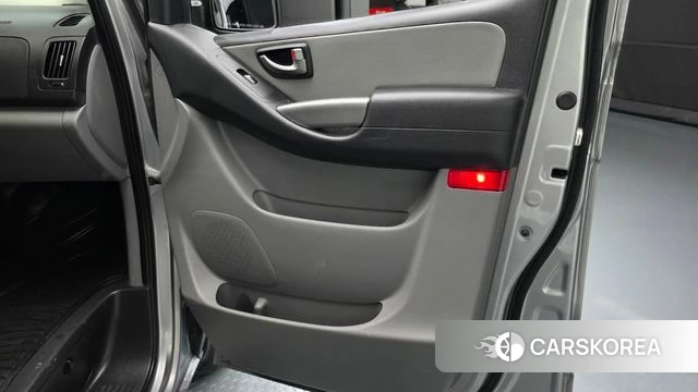 Hyundai The New Grand Starex id 4620021 из Кореи 16