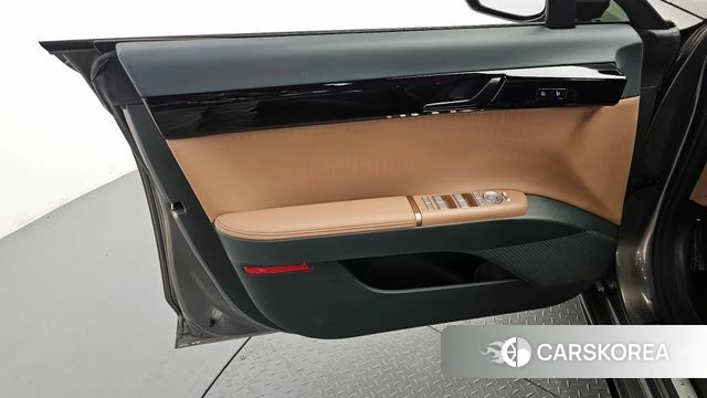 Hyundai Grandeur Hybrid (GN7) id 4421846 из Кореи 16