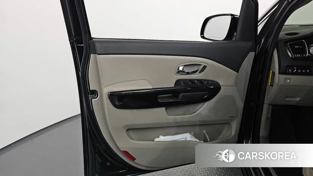 Kia The New Carnival id 4331511 из Кореи 16